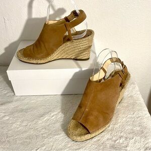 Banana Republic Suede Espadrille Wedges Women’s Size 9M Peep Toe Buckle Strap